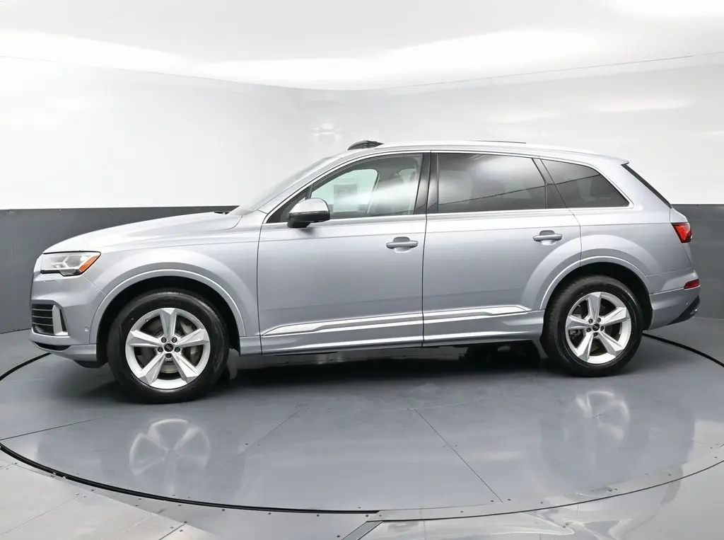 2022 Audi Q7 Premium photo 4