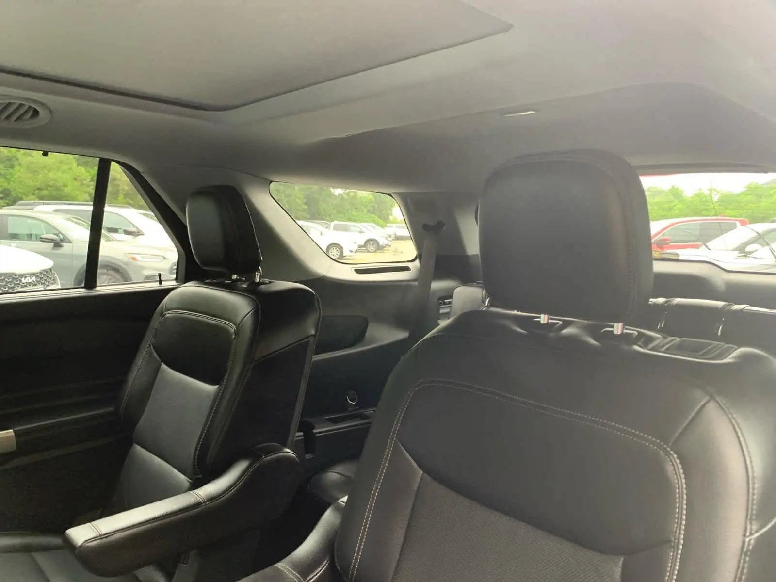 2022 Ford Explorer Limited photo 27