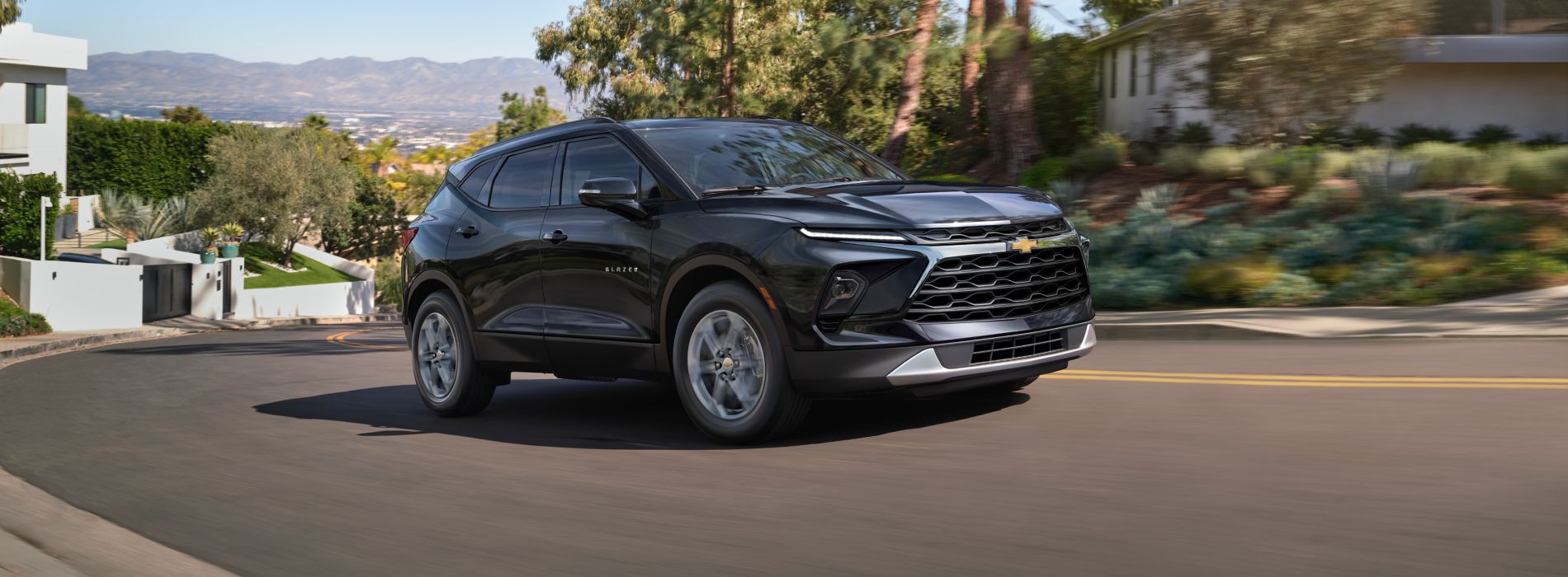 2025 Chevrolet Blazer Exterior Passenger Side Front Profile