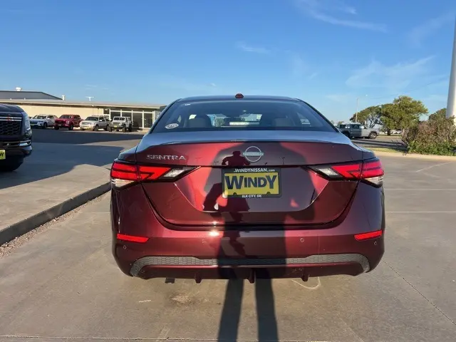 2025 Nissan Sentra SV photo 6