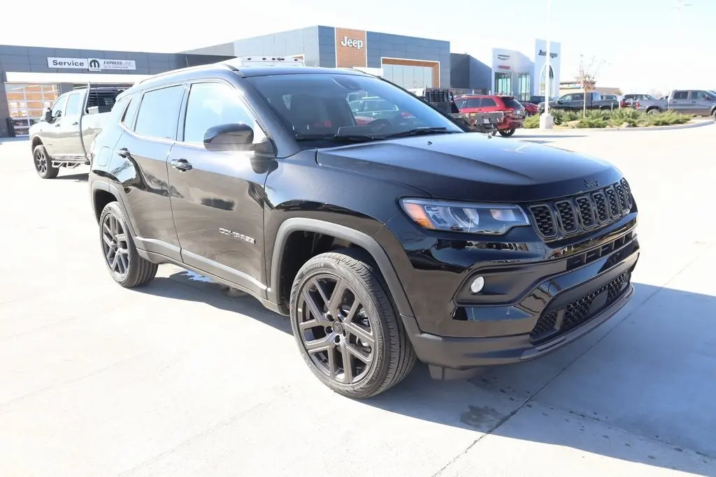 2026 Jeep Compass Altitude's photo