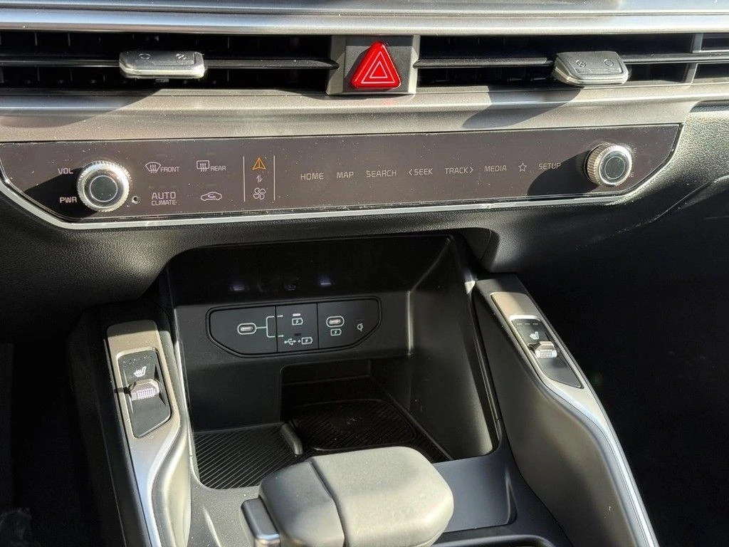 2026 Kia Sorento S - Photo 16