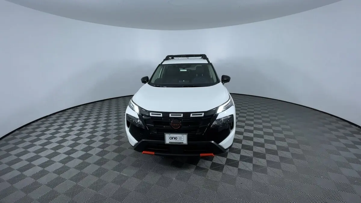 2026 Nissan Rogue SV photo 3