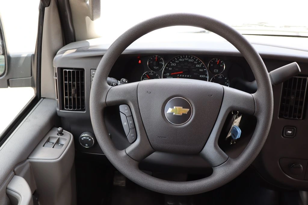 2025 Chevrolet Express Cargo Work Van - Photo 14