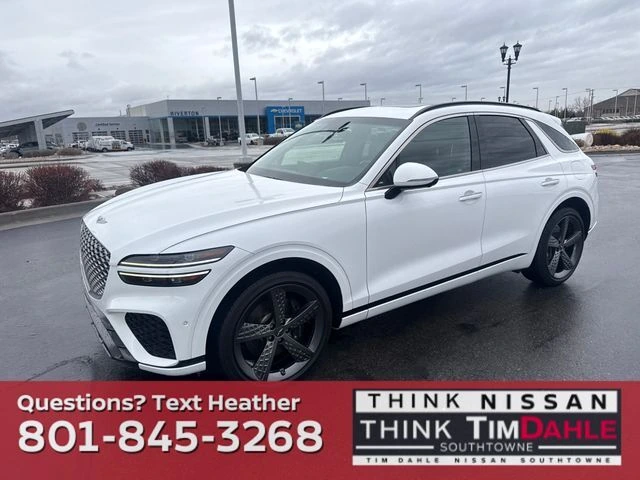 2022 GENESIS GV70 Sport's photo