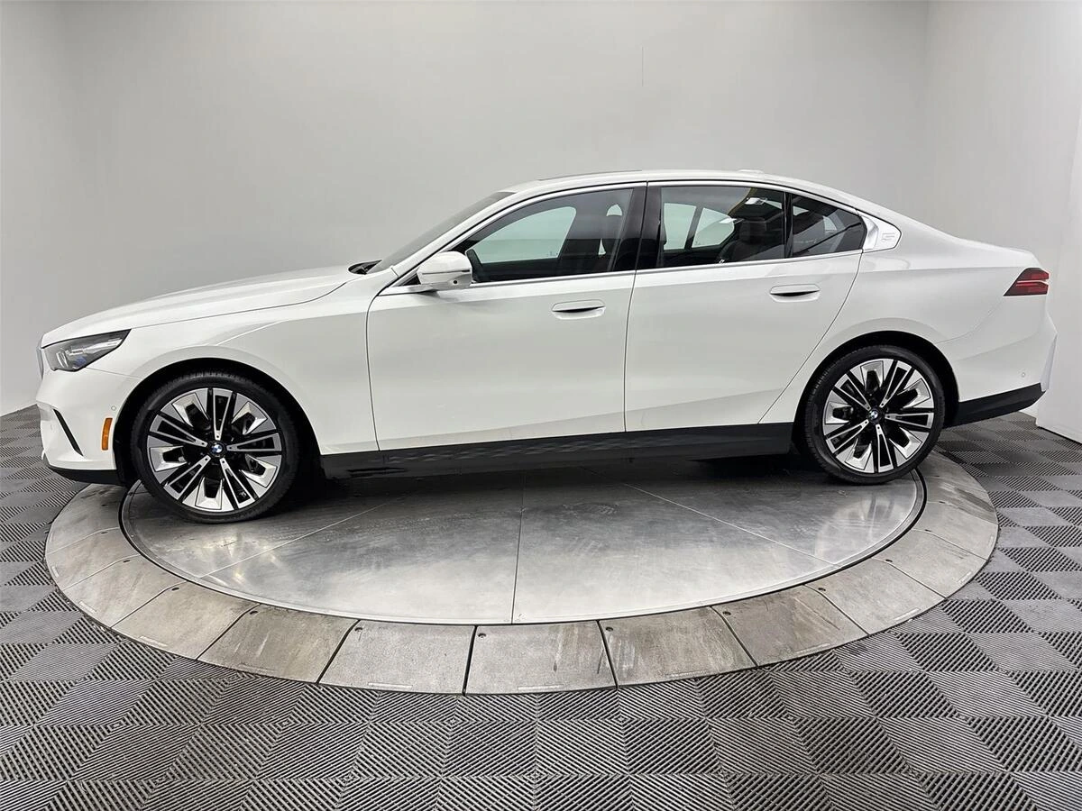 2026 BMW i5 40 - Photo 16
