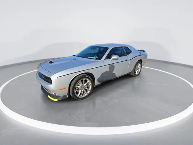 2023 Dodge Challenger GT photo 4