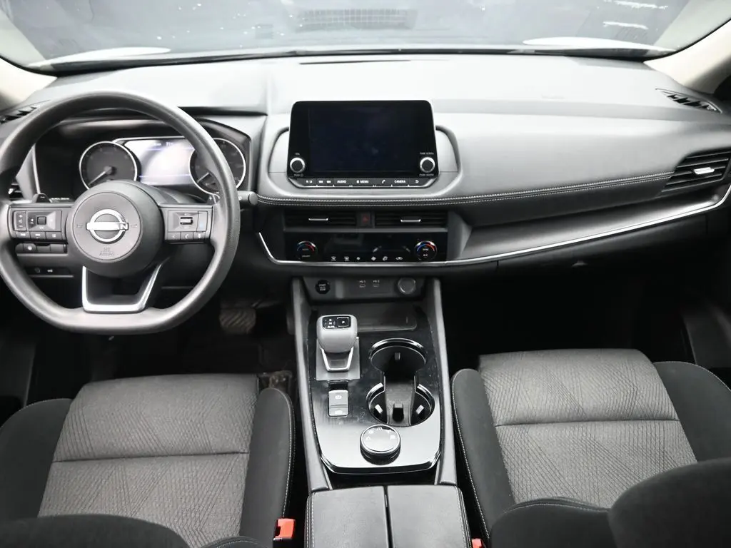 2024 Nissan Rogue SV AWD photo 14