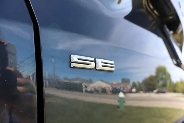 2022 Ford Escape SE photo 25