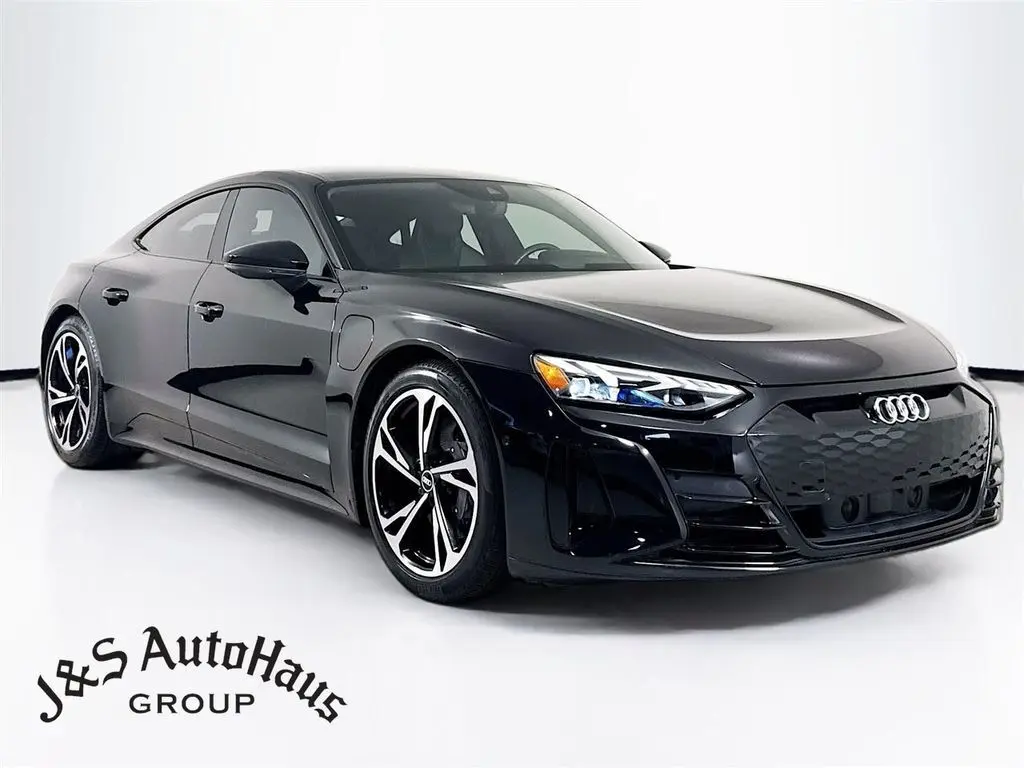 2022 Audi e-tron GT Prestige's photo