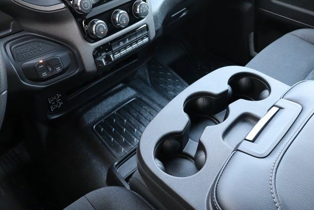 2025 RAM 3500 Chassis Tradesman - Photo 23