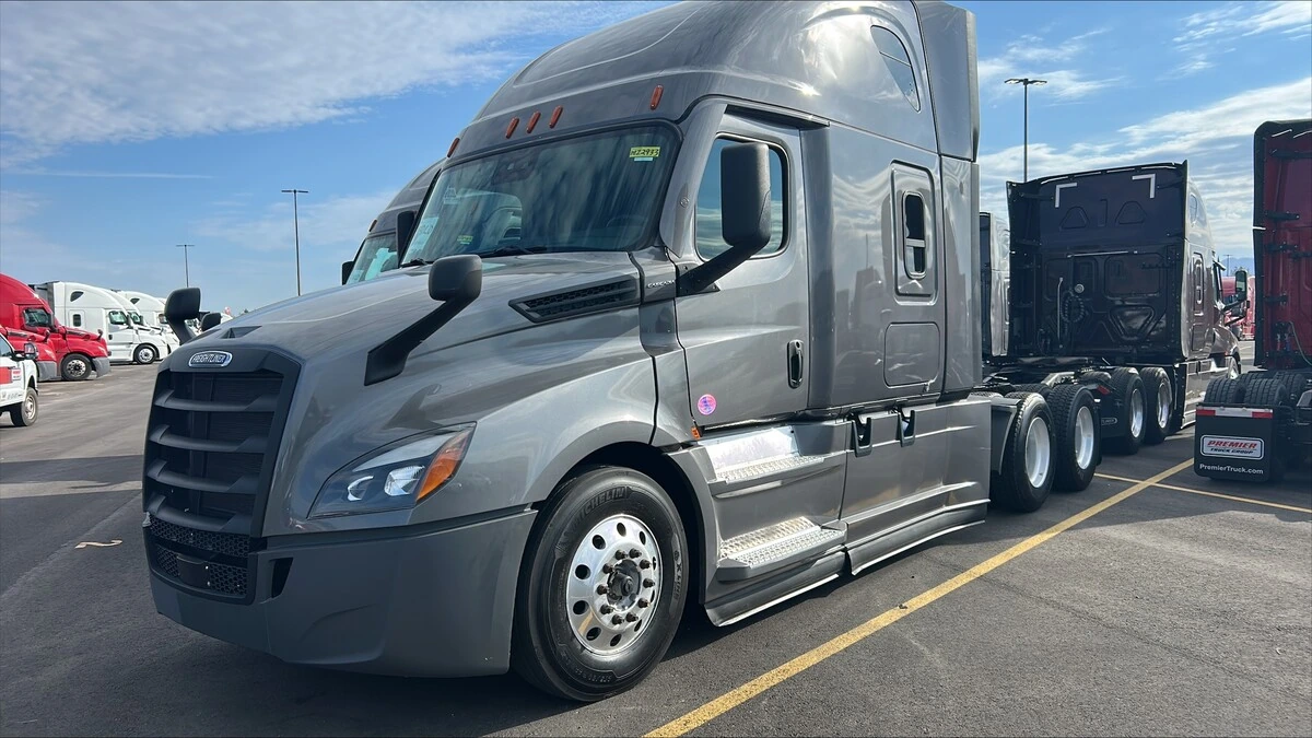 2022 Freightliner Cascadia