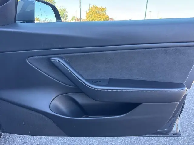 2021 Tesla Model 3 Performance photo 11
