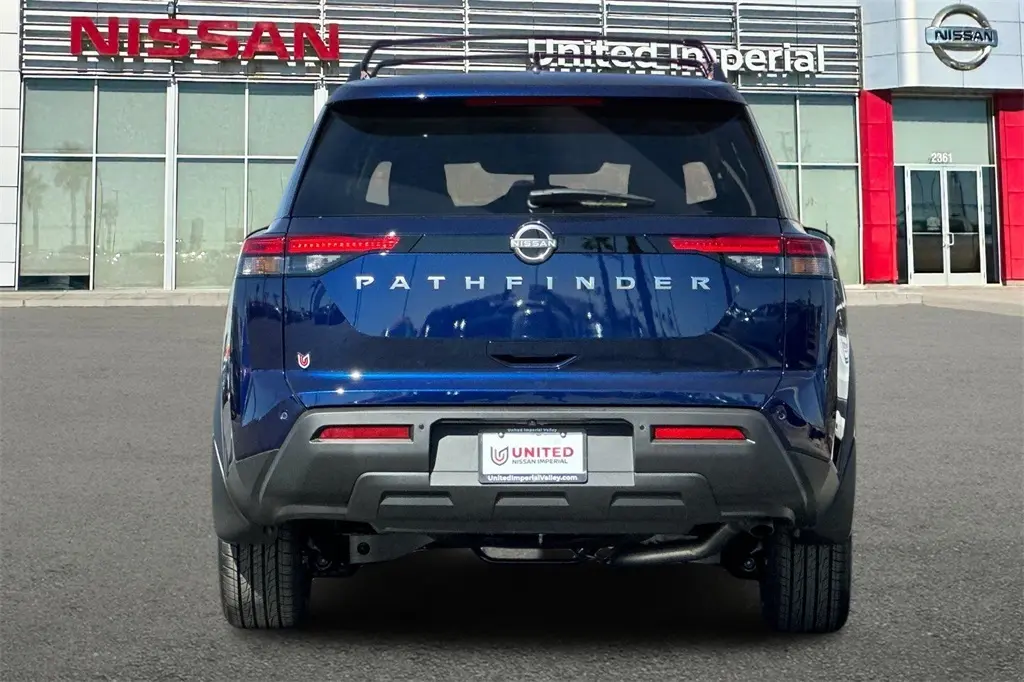 2025 Nissan Pathfinder SV photo 3