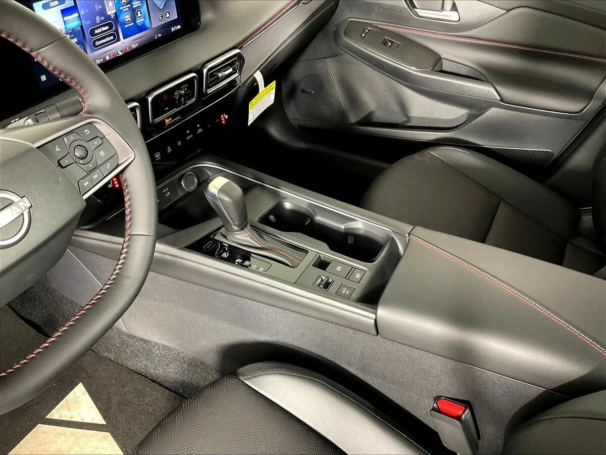 2026 Nissan Sentra SR - Photo 11