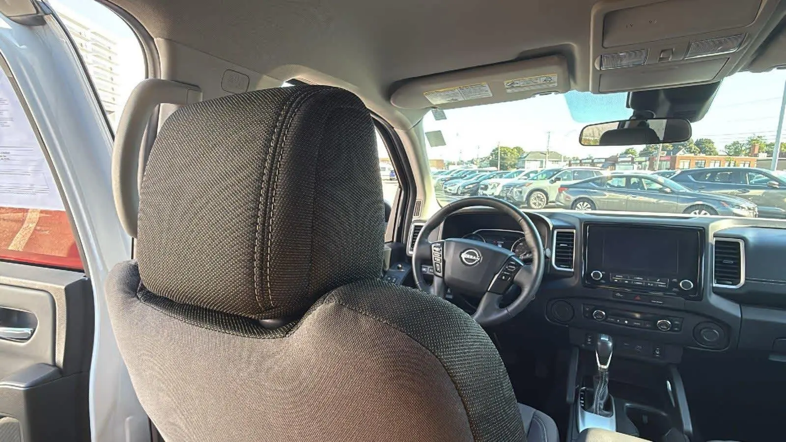 2024 Nissan Frontier SV photo 16