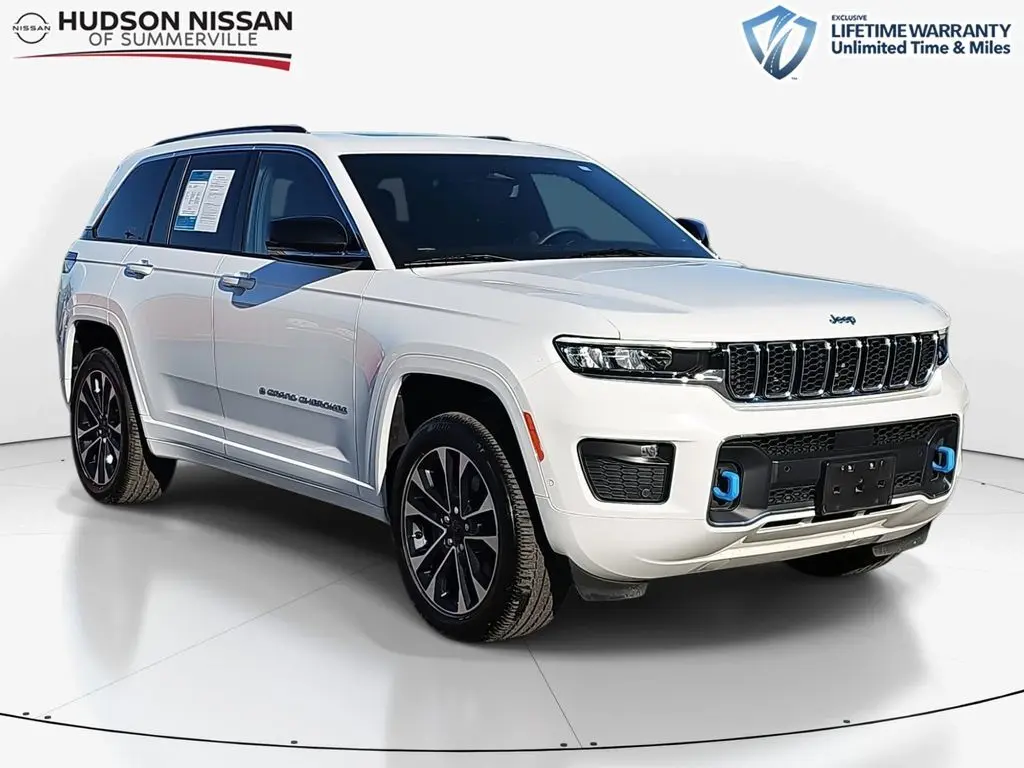 2023 Jeep Grand Cherokee Overland 4xe's photo