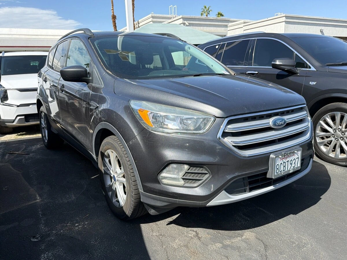 Used 2018 Ford Escape SE with VIN 1FMCU0GDXJUA85901 for sale in Cathedral City, CA