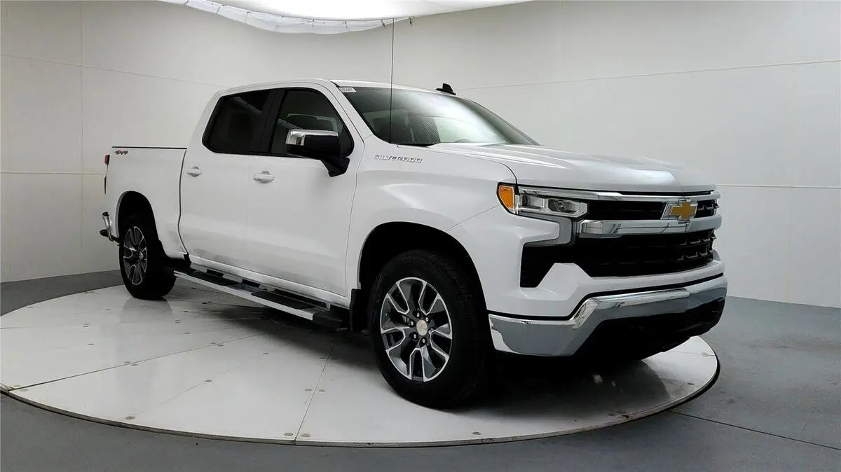 2026 Chevrolet Silverado 1500 LT's photo