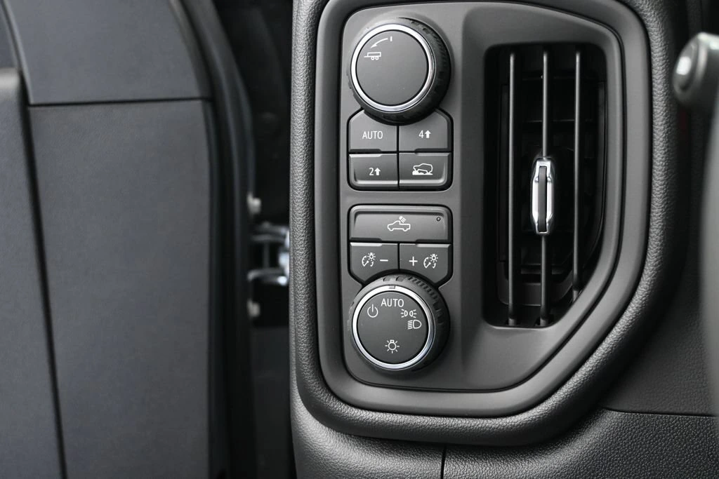2026 Chevrolet Silverado 1500 Custom - Photo 24
