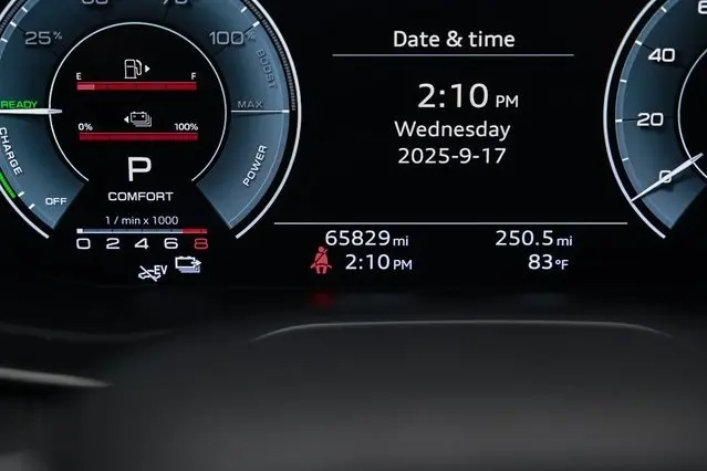 2022 Audi Q5 55 Premium S line photo 28