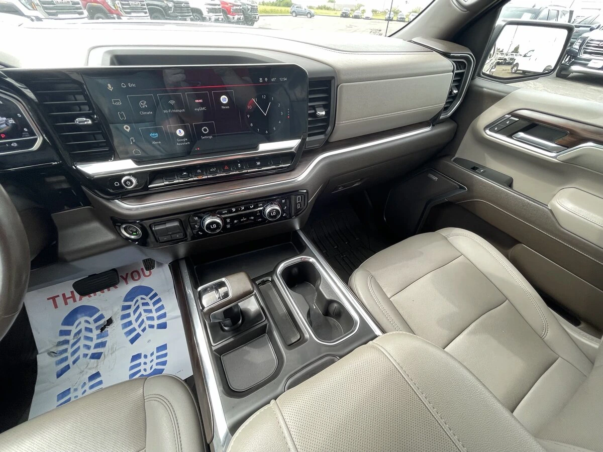 2023 GMC Sierra 1500 SLT - Photo 34
