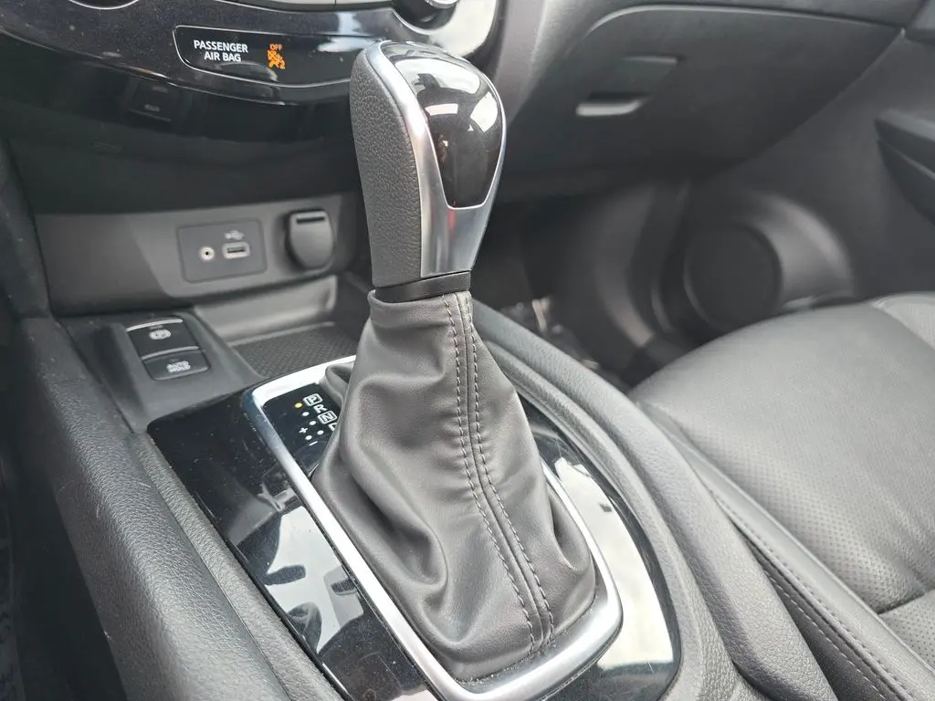 2021 Nissan Rogue Sport SL photo 32
