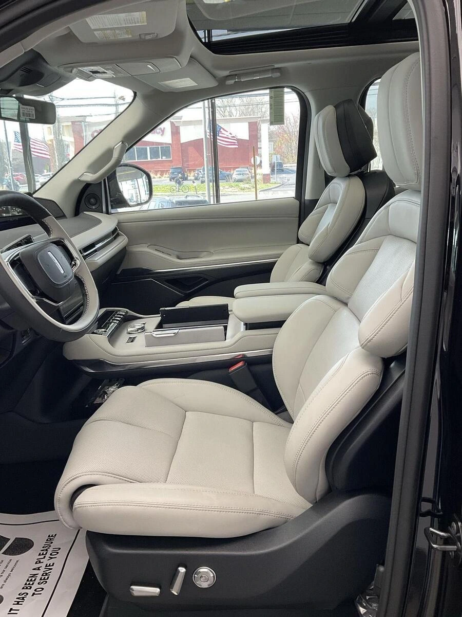 2026 Lincoln Navigator Reserve - Photo 8