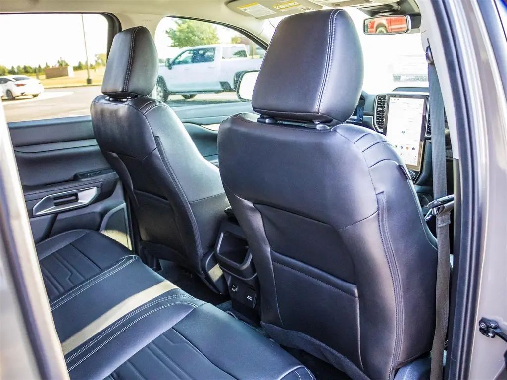 2025 Ford Ranger Lariat photo 19