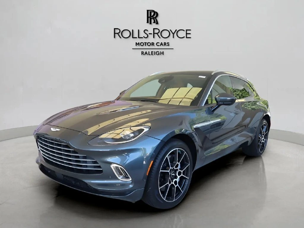 2022 Aston Martin DBX
