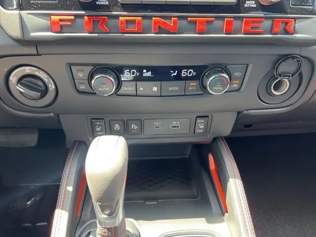 2026 Nissan Frontier PRO-4X photo 16