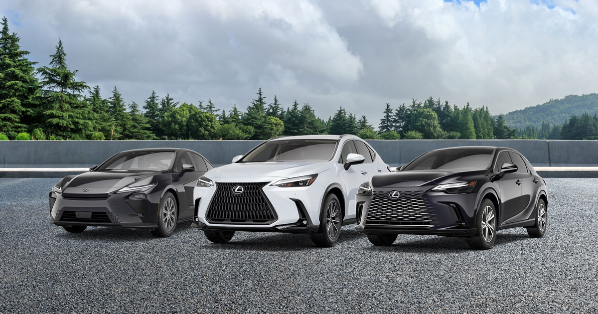 A lineup of Lexus hybrid vehicles including the Lexus ES 350e premium electric sedan, Lexus NX 350h and the Lexus RX 350.