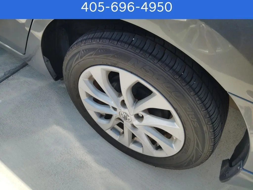 2018 Nissan Sentra SV photo 12
