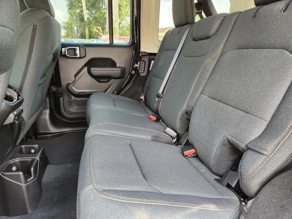 2025 Jeep Wrangler 4-Door Sport S - Photo 8