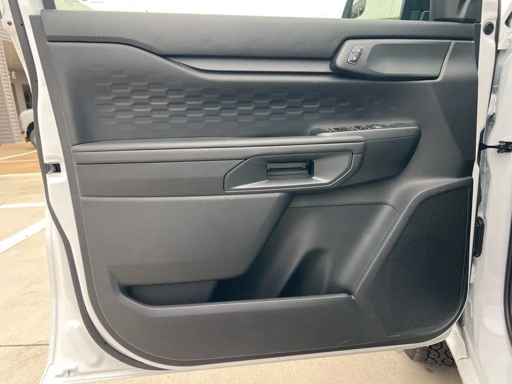 2025 Ford Ranger XL photo 8