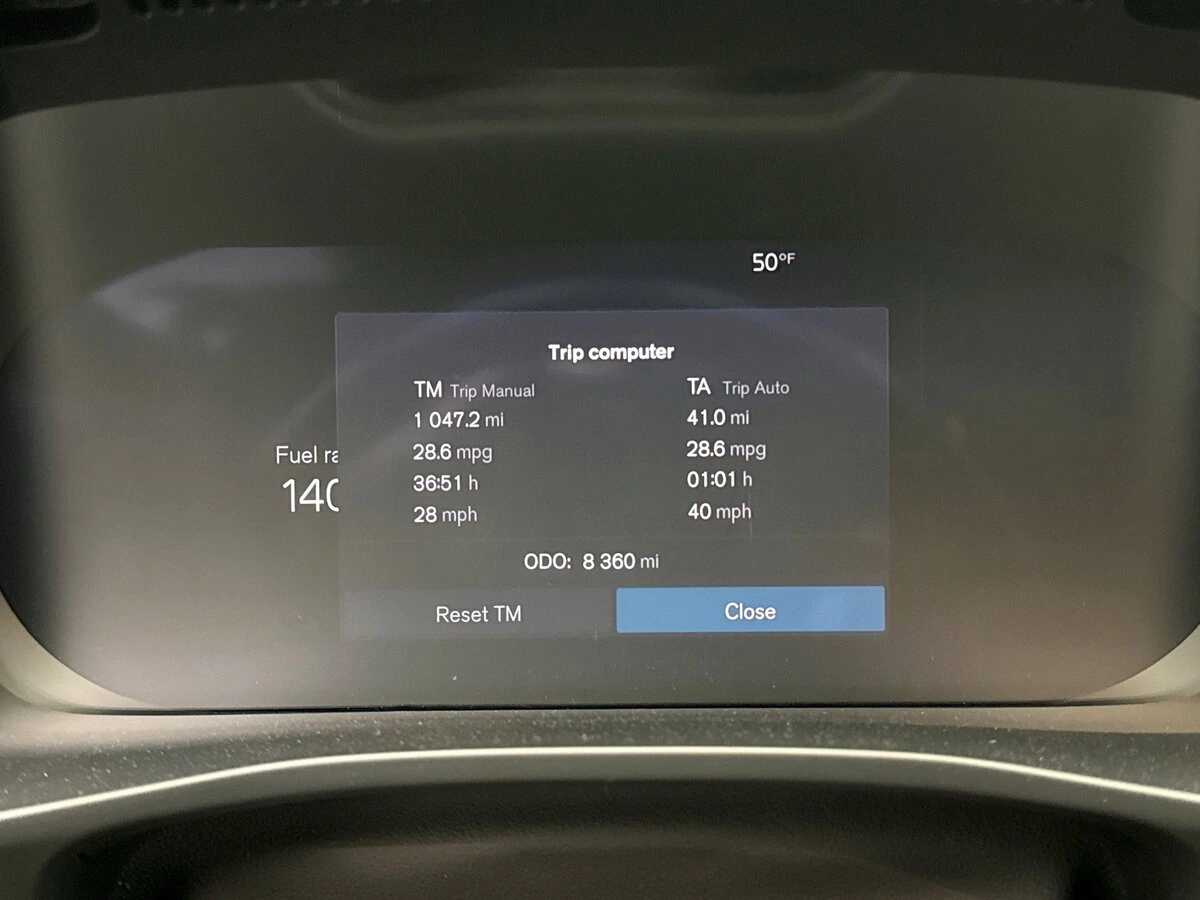 2025 Volvo - image 9