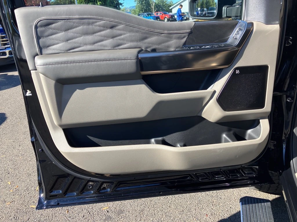 2026 Ford F-250 Super Duty Platinum - Photo 14