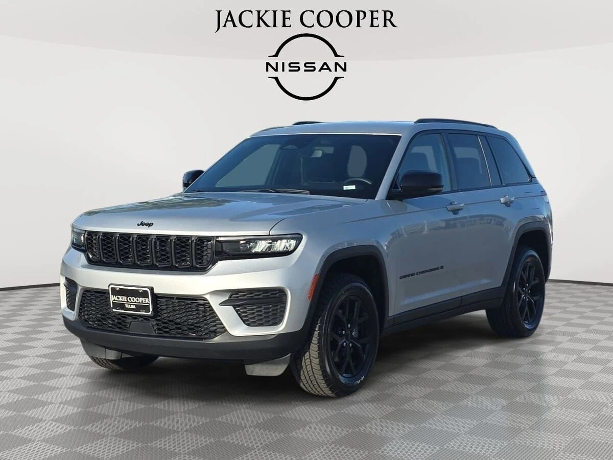 2024 Jeep Grand Cherokee Altitude 4x4's photo