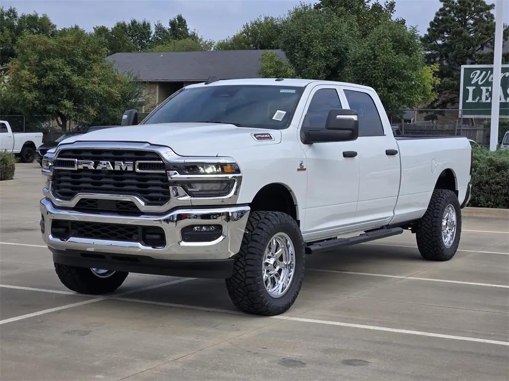 2026 Ram 2500 Tradesman photo 2