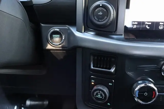 2025 Ford F-150 XLT photo 29