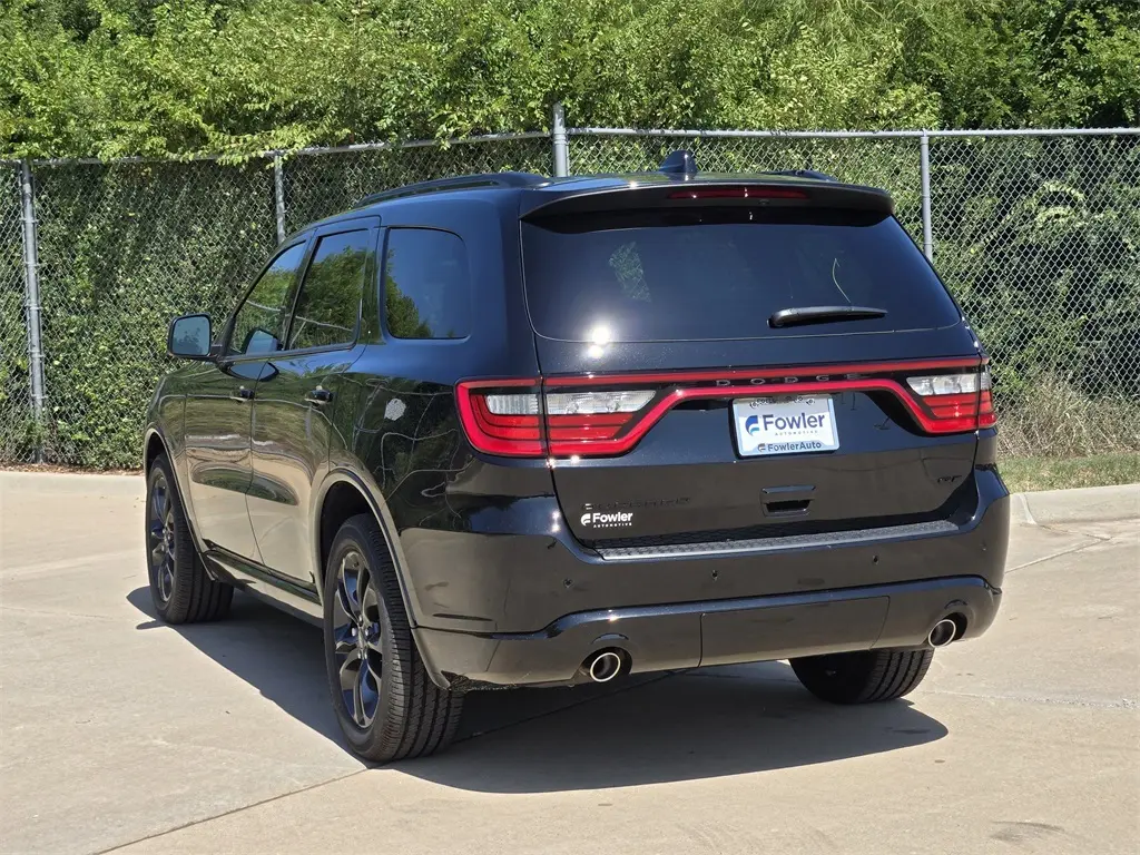 2025 Dodge Durango GT photo 3