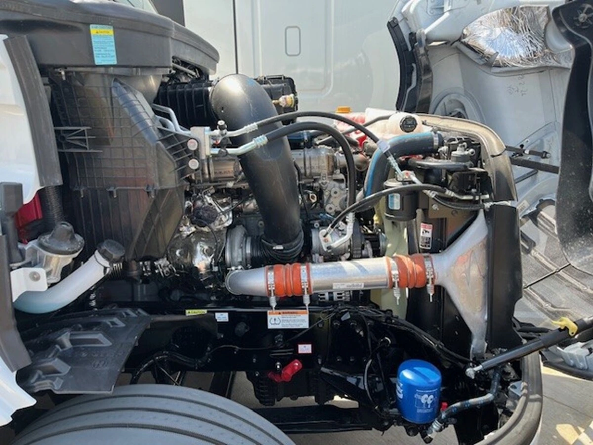 2027 Freightliner - image 16