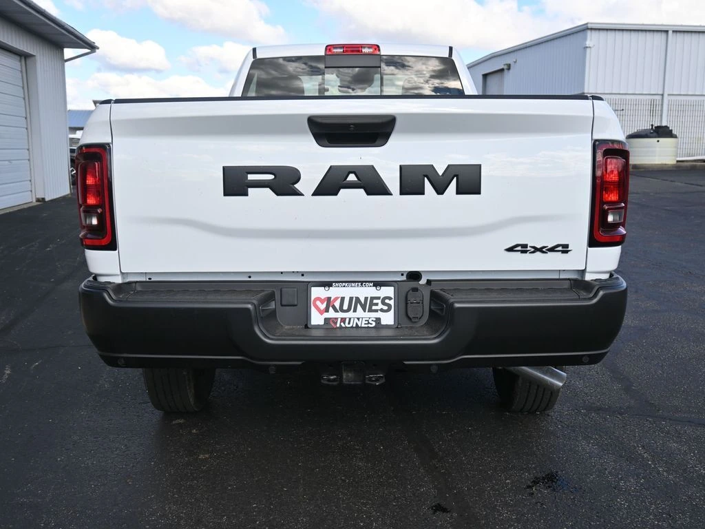 2025 RAM 2500 Tradesman - Photo 8