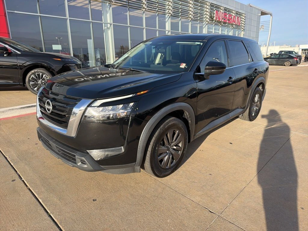 2022 Nissan Pathfinder S