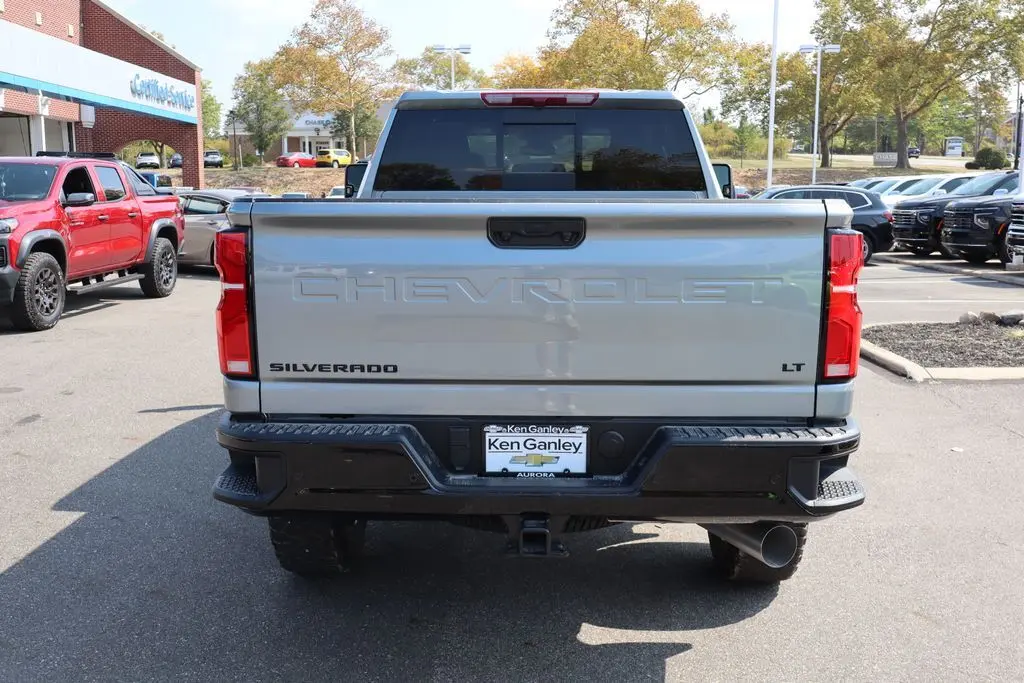 2026 Chevrolet Silverado 3500HD LT photo 32