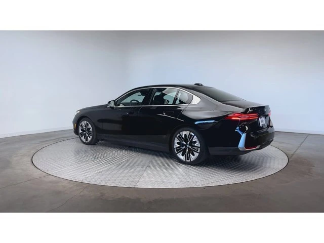 2026 BMW i5 40 - Photo 6