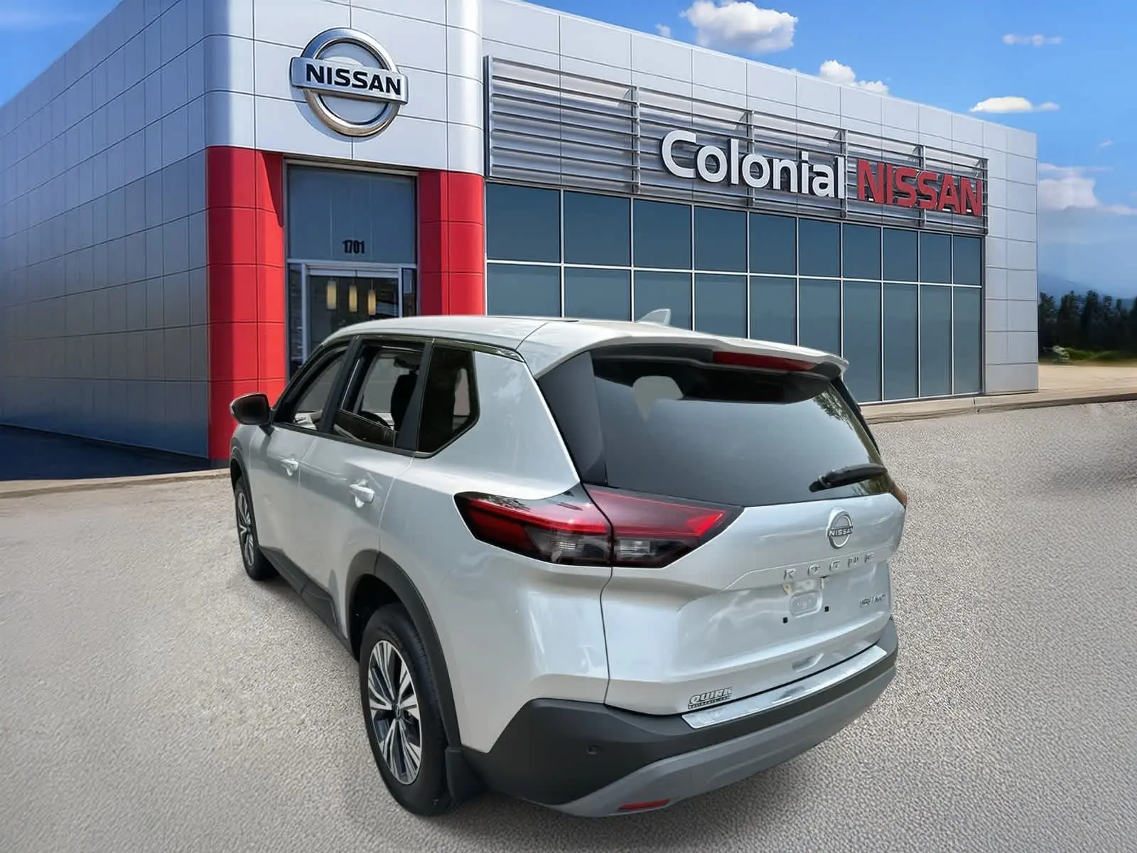 2023 Nissan Rogue SV photo 4