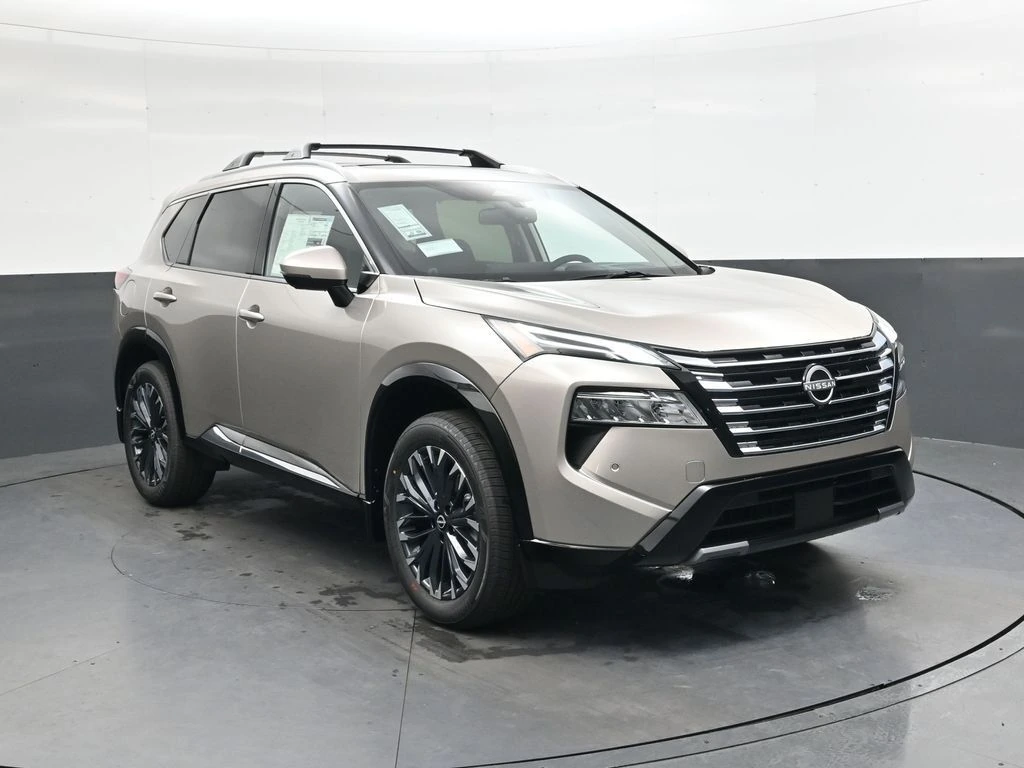 2026 Nissan Rogue Platinum's photo