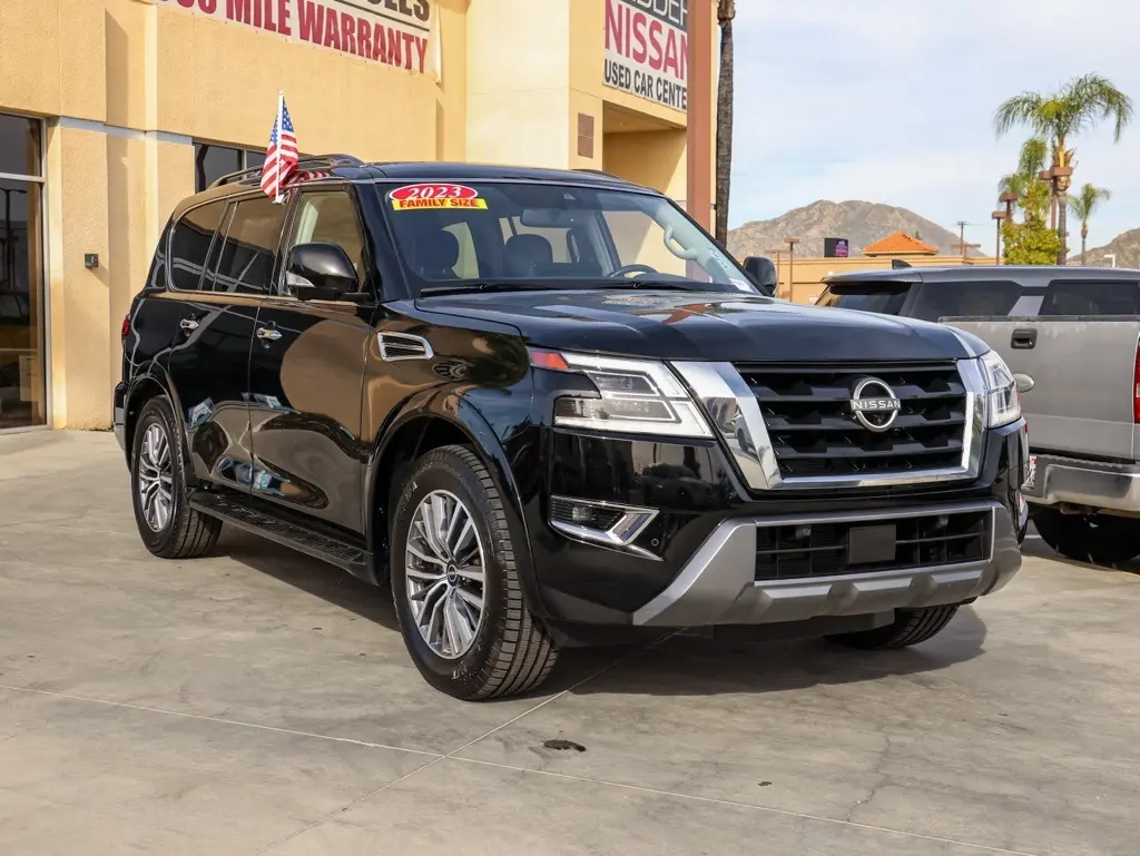 2023 Nissan Armada SL's photo