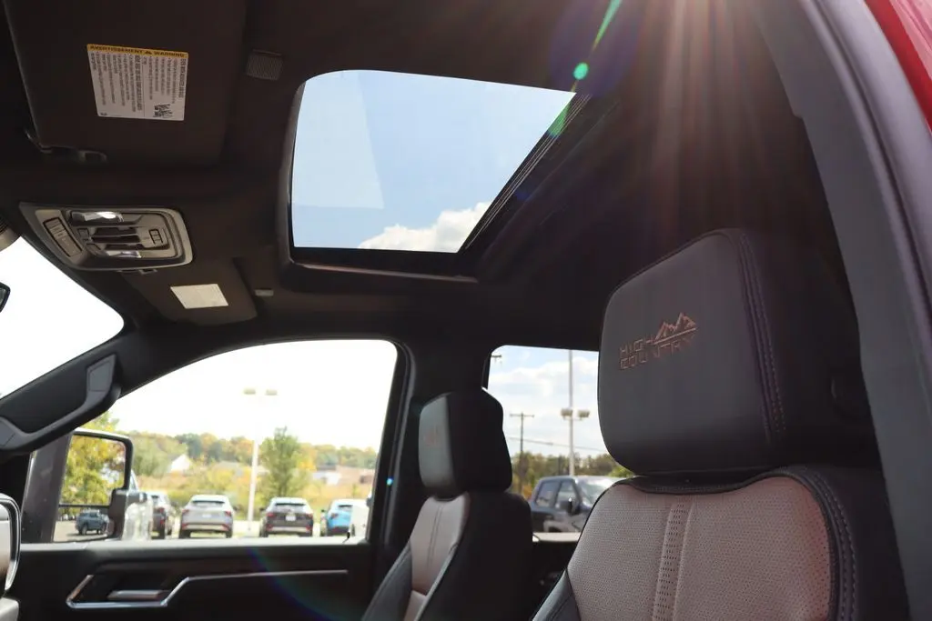 2025 Chevrolet Silverado 2500HD High Country photo 30